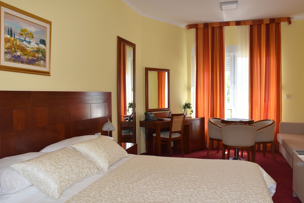 Villa Mila