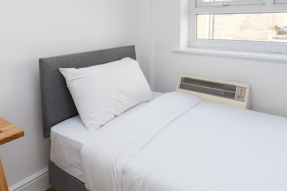 Spaciously Renovated 2BD Flat - Camden