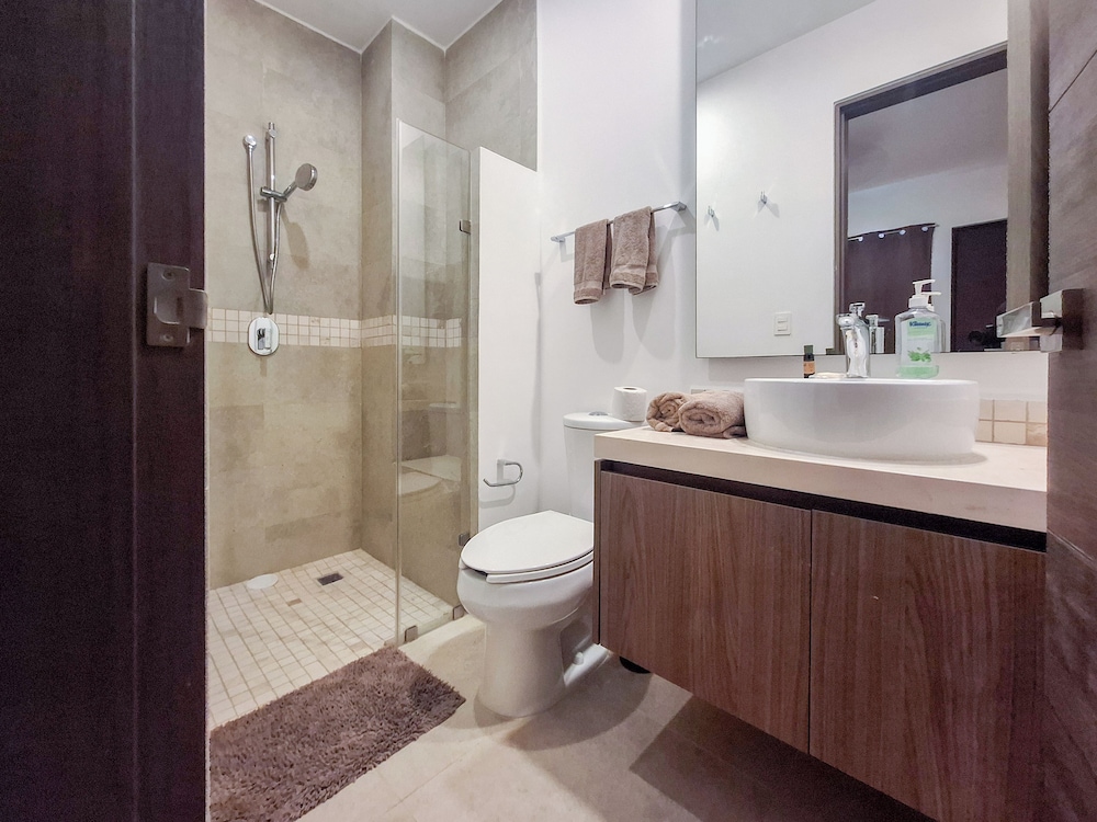 Modern Apt Tulum with 2 BDR Gym & Pool
