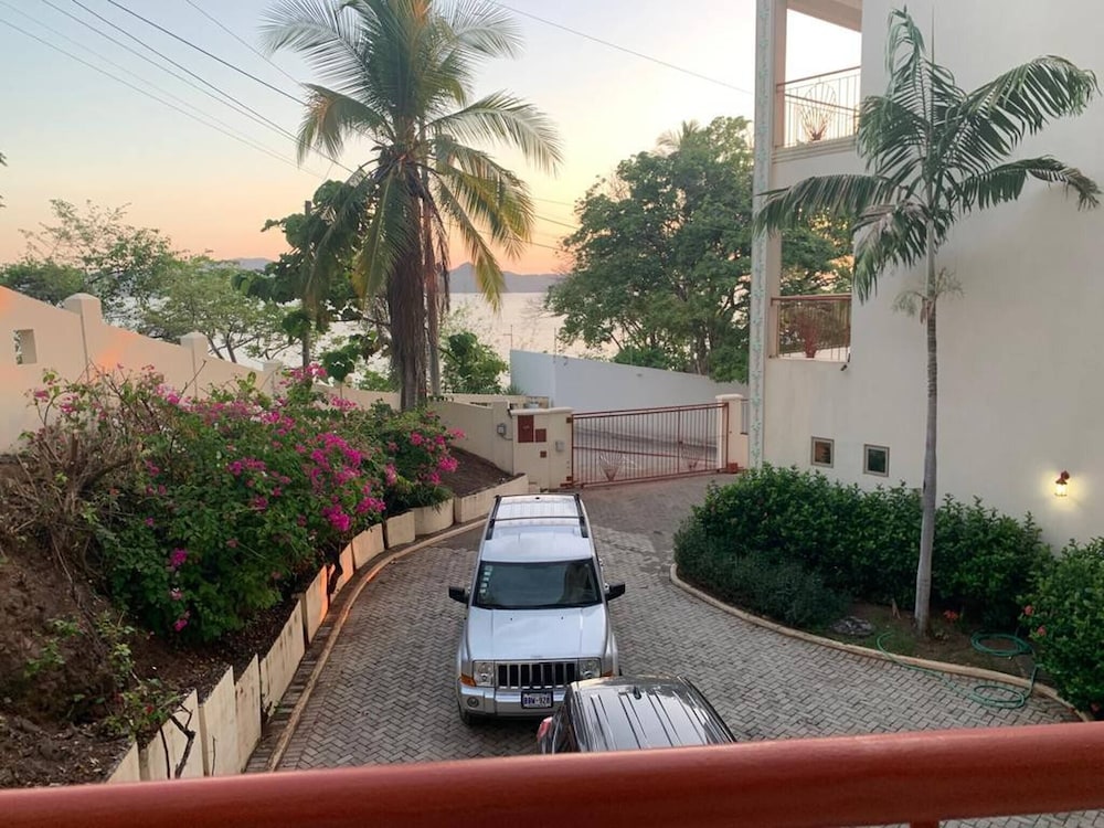 Room in Apartment - Nice Room In Playa Flamingo