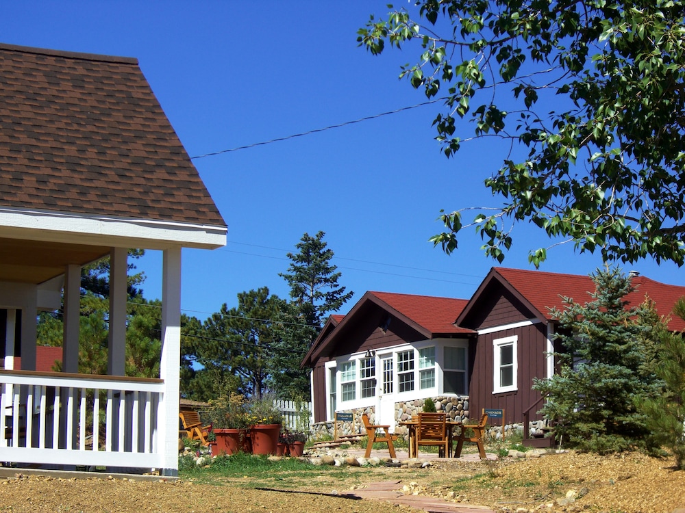 River Rock Cottages
