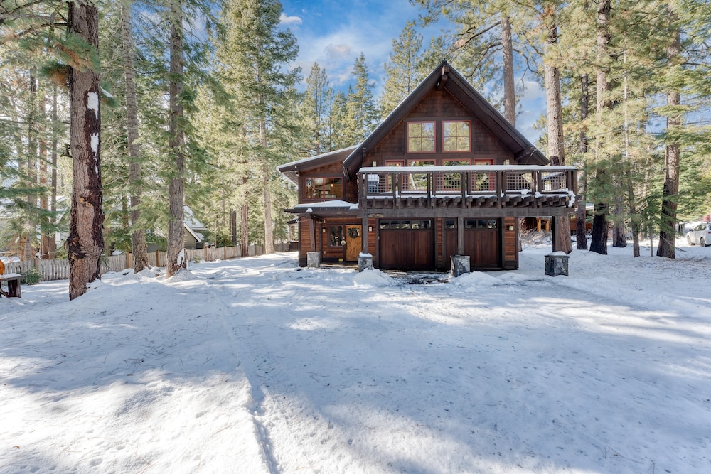 Ward Creek by Avantstay 5 Min Walk to Lake, Deck - Property Image 15