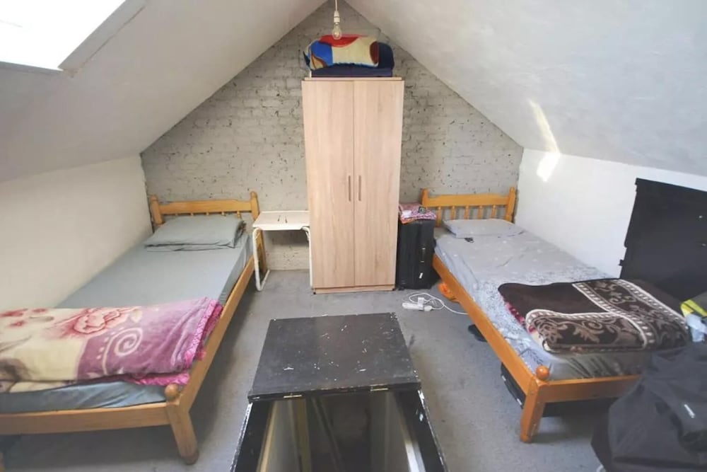 Wembley - Spacious House 3bed House view 4