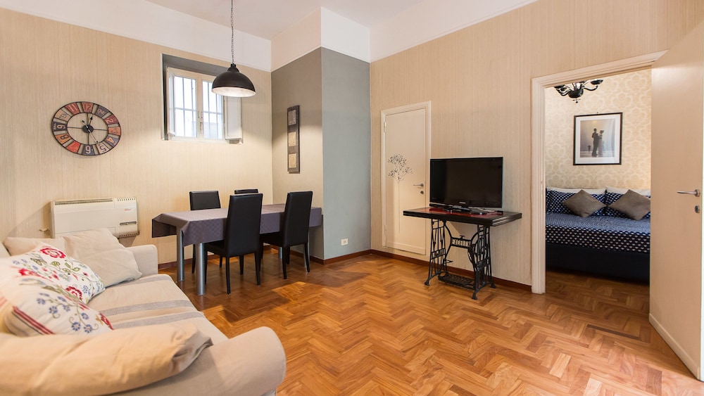 Rental In Rome Veneto Apartment