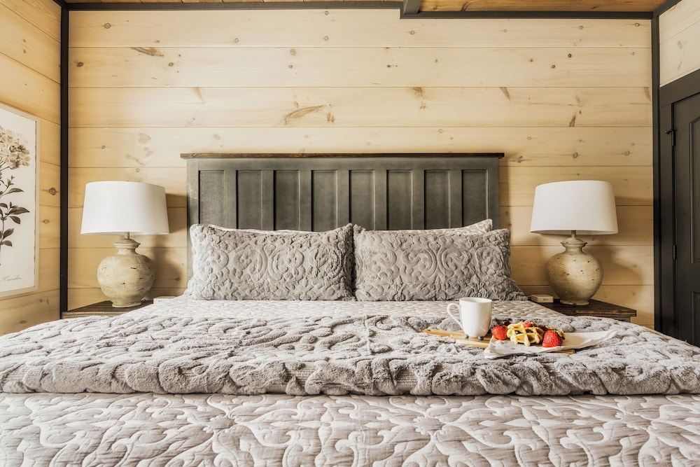 Star Gazer Luxury Rooftop Cabin