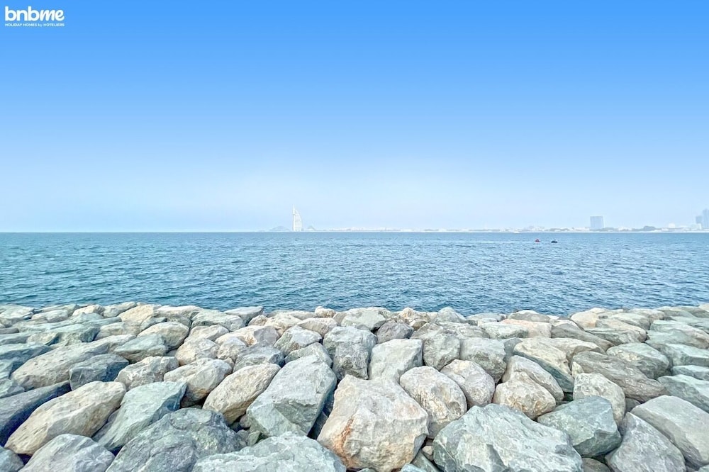 Sea View Super Luxurious Resort at Palm
