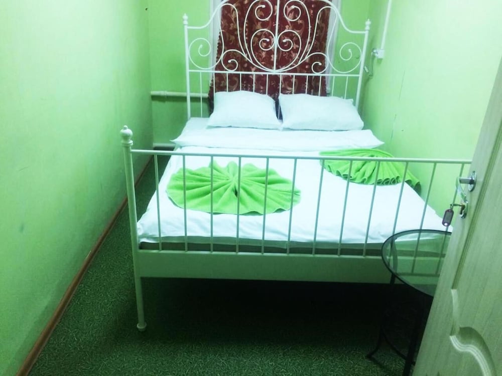 HotelHot Baumanskaya - Hostel