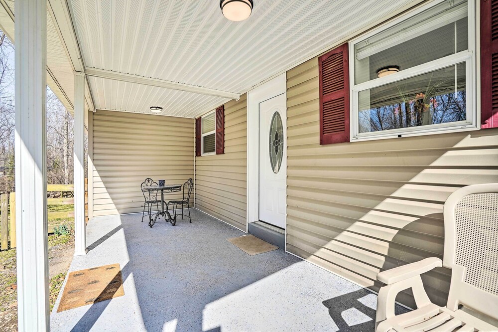 Charming Home With Yard Near Shenandoah River! - Property Image 4
