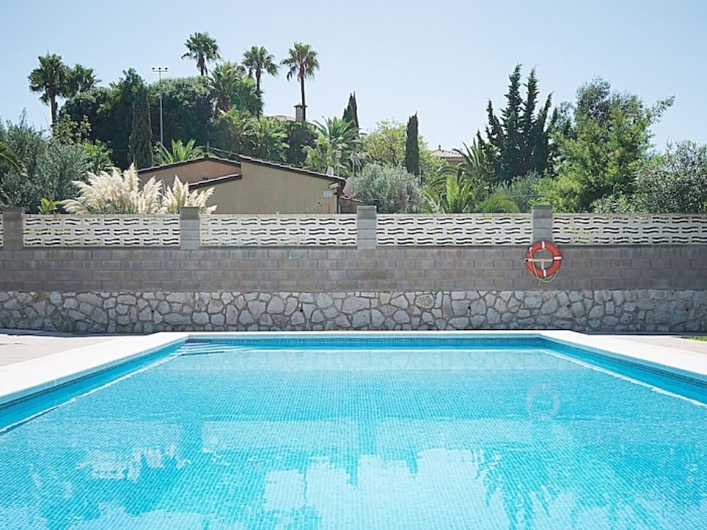 Th01 Villa en Salou 4 Dorm 4 ba os Barbacoa