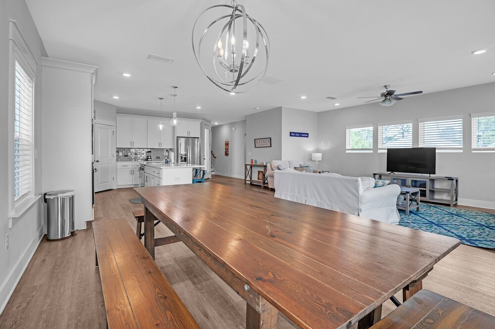 Pet Friendly Beach Retreat on 30a - Sleeps 14