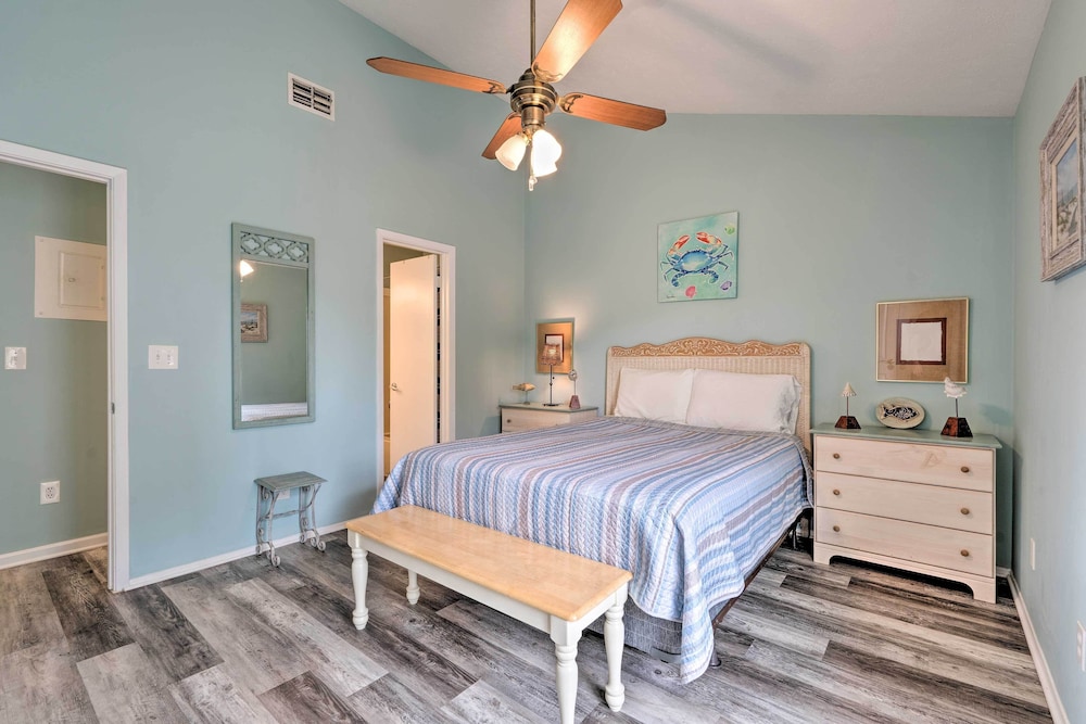 Steps to the Beach: PCB Condo w/ Balcony!