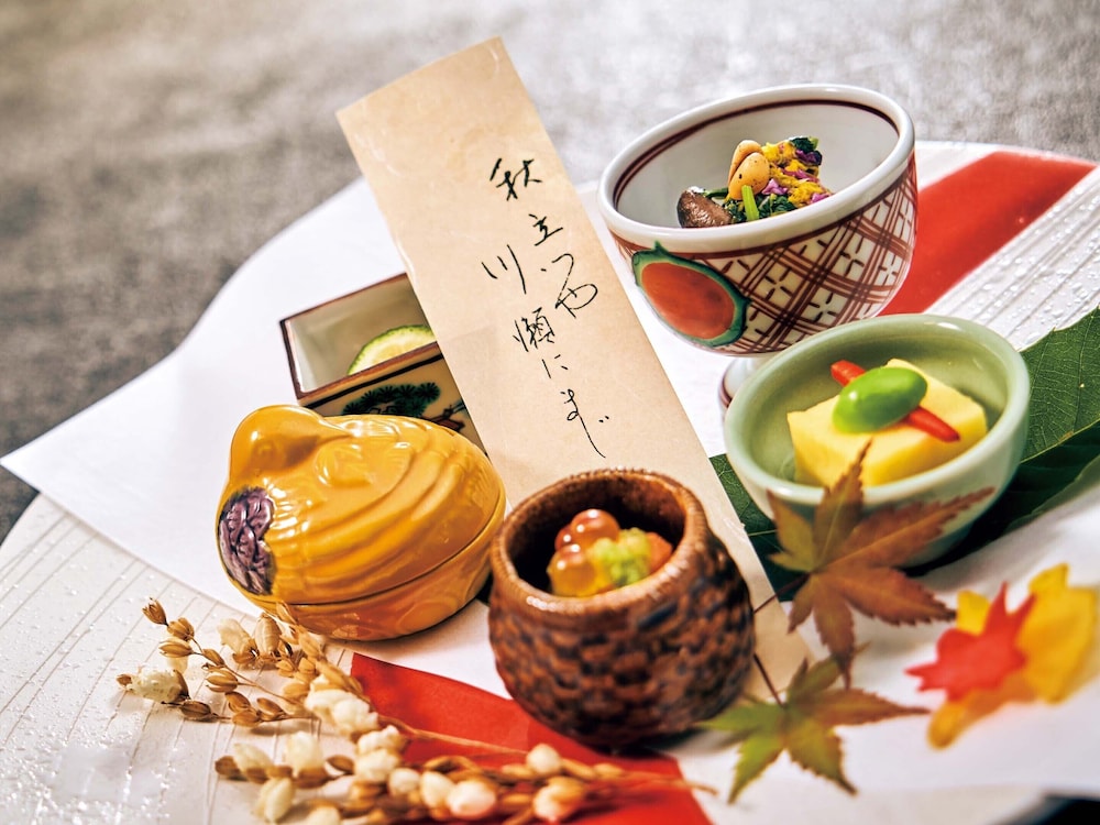 Ooedo Onsen Monogatari Wanwan Resort Yataya Shotoen
