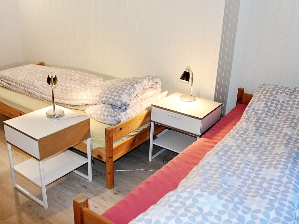 8 Person Holiday Home in Sætervik view 4