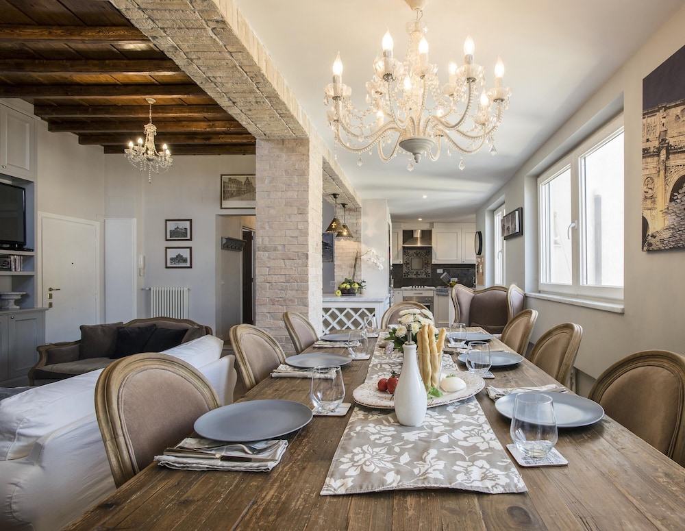 Il Bacio Luxury Spanish Steps Penthouse With Terrace Perfect