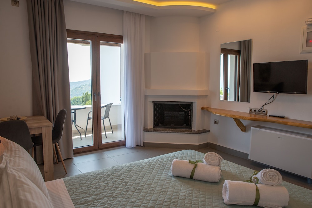 Aelia Mount Suites view 4