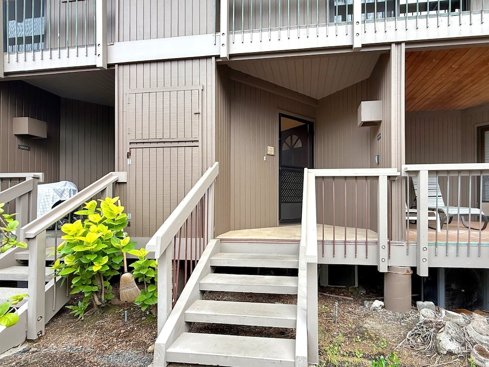 Large 3BR + Loft at Kanaloa Pools, Golf Views & Prime Keauhou Location