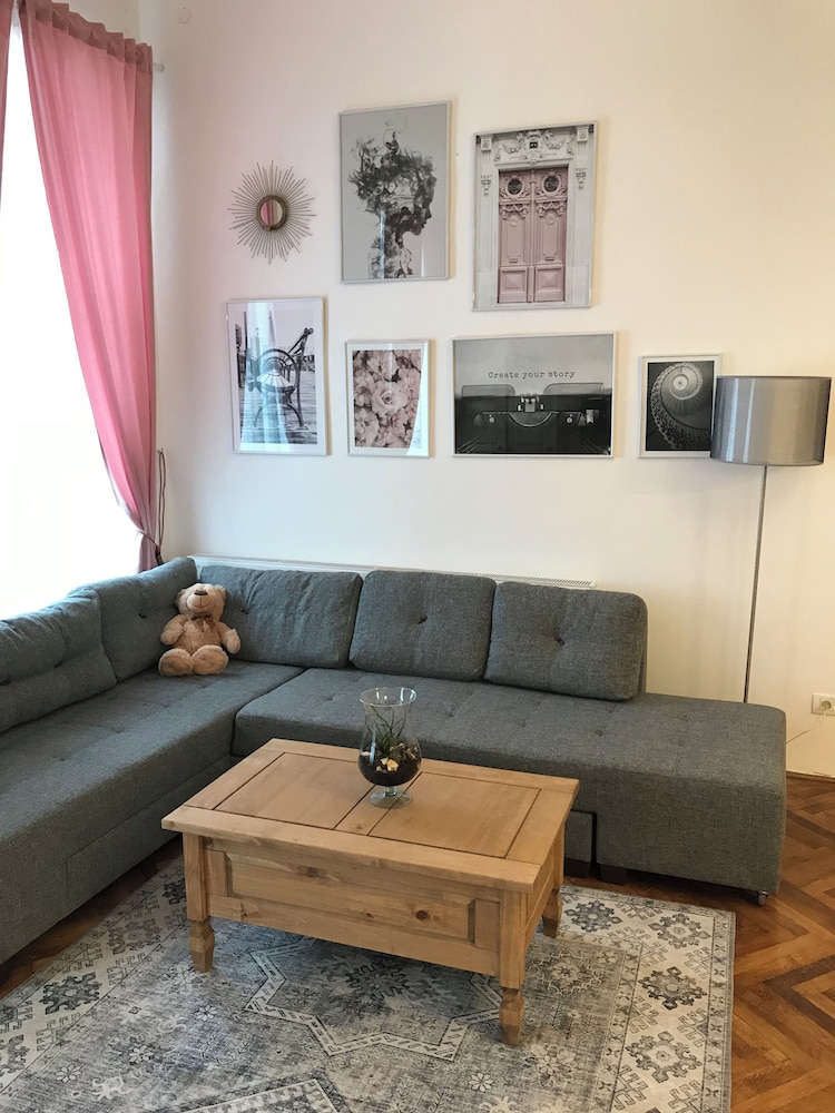 Mira Central Residence