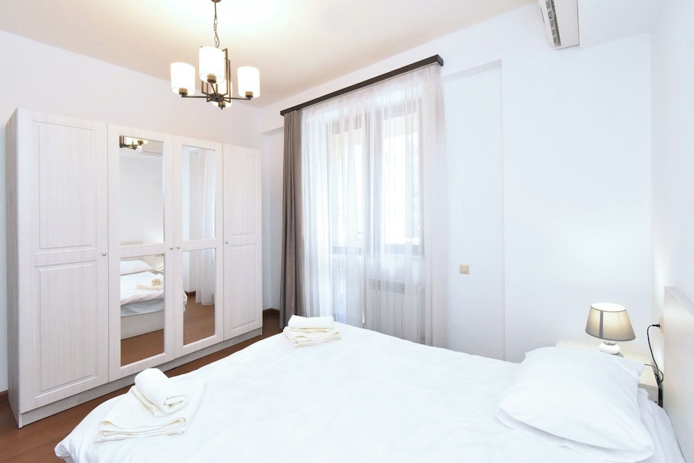 1bdr luxury apartment