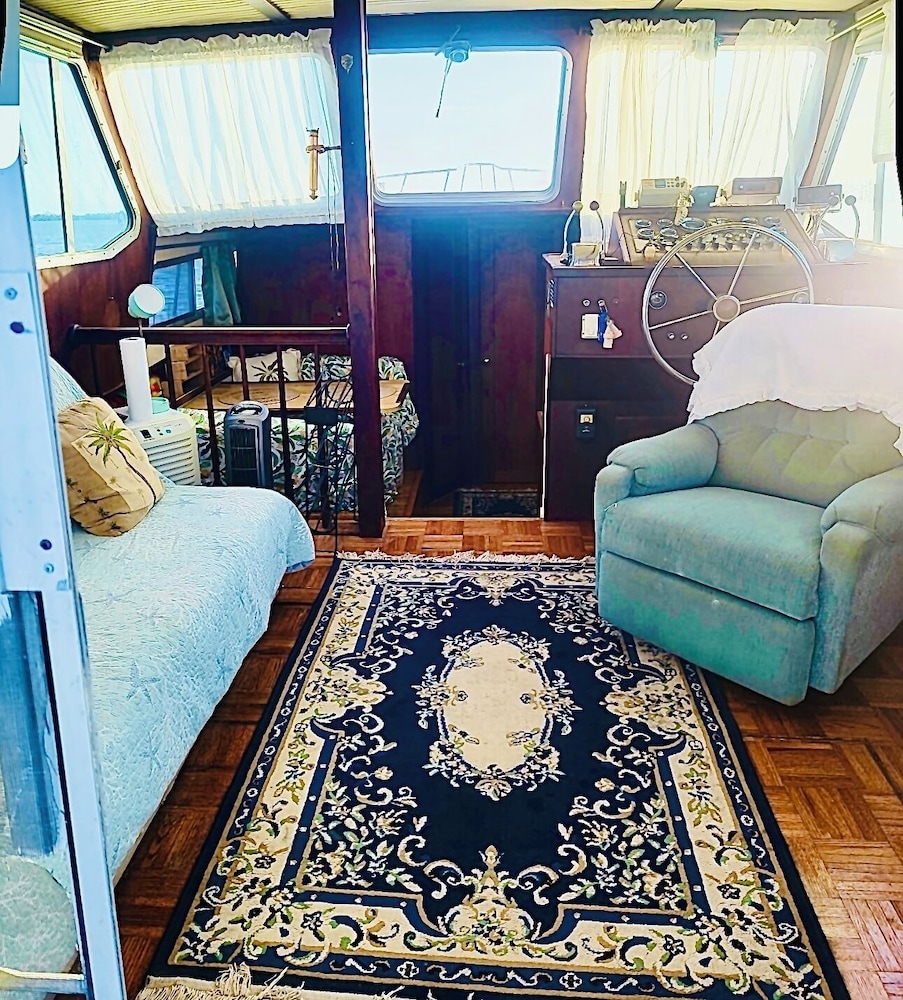 Swivel On Anchor