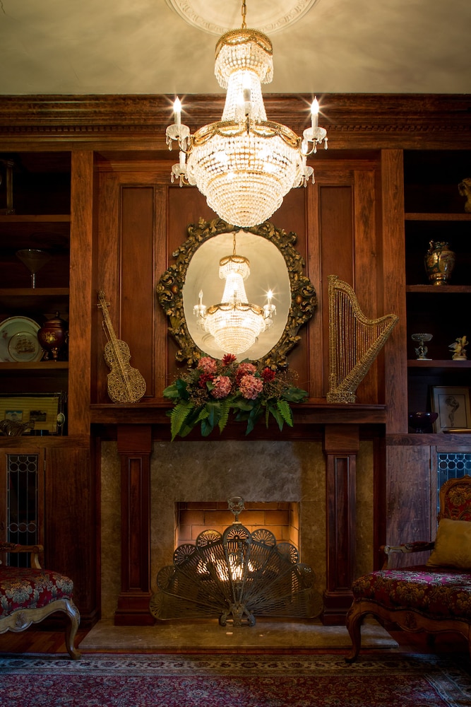Boggs Mansion