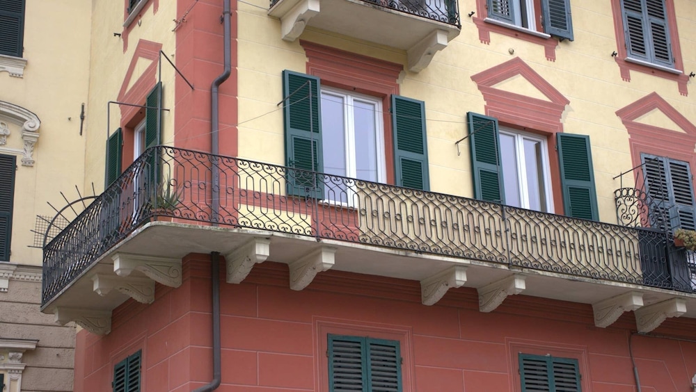 Family House La Spezia - 5lands By Train photo 3