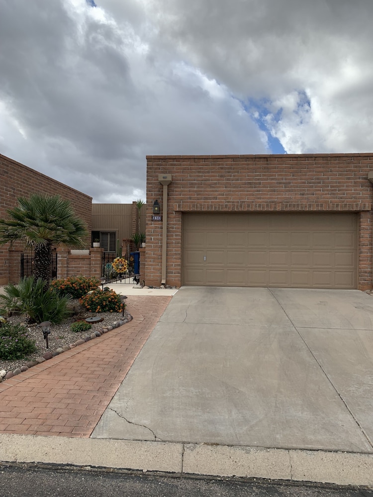 Garden Home With Mountain & Desert Views 2 Bedroom Home by RedAwning view 3