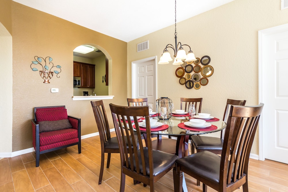 4024 Breakview Drive #203