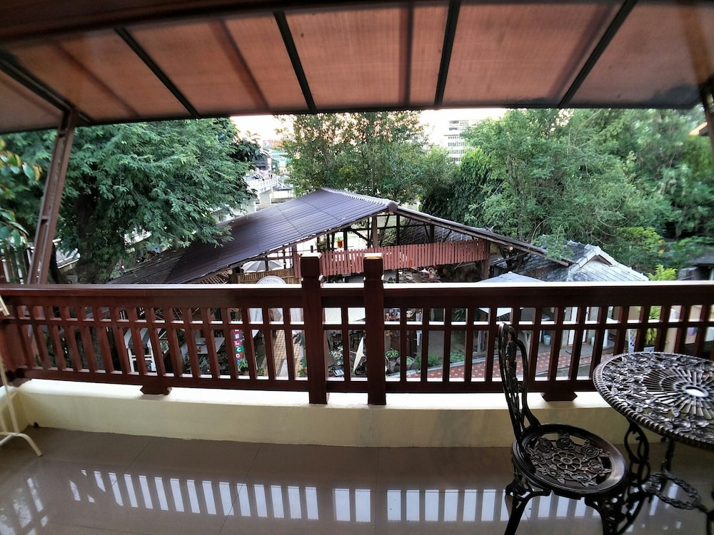Photo 42