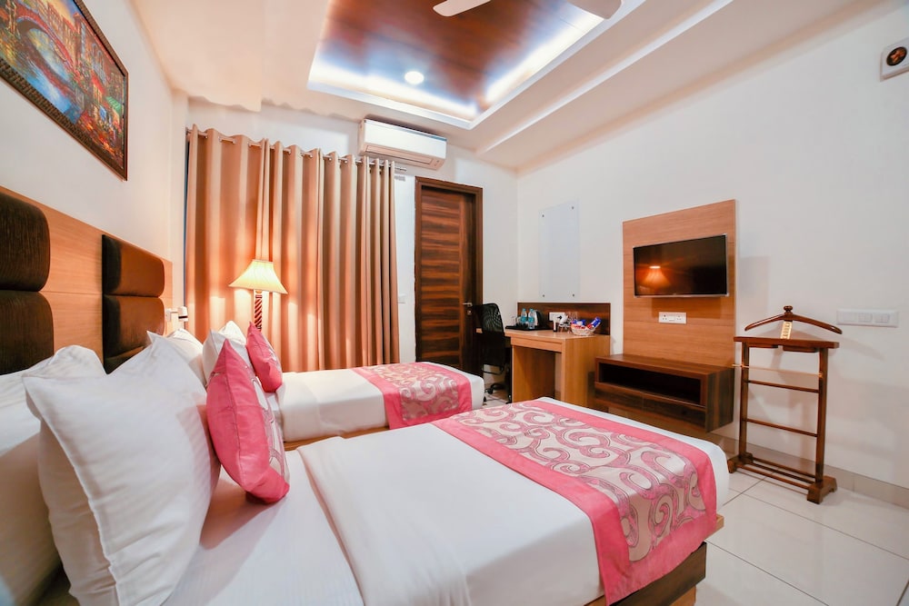Hotel JMK - Managed by JMD Group