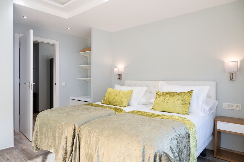 THE MIRROR & SPA by Elegant Residences