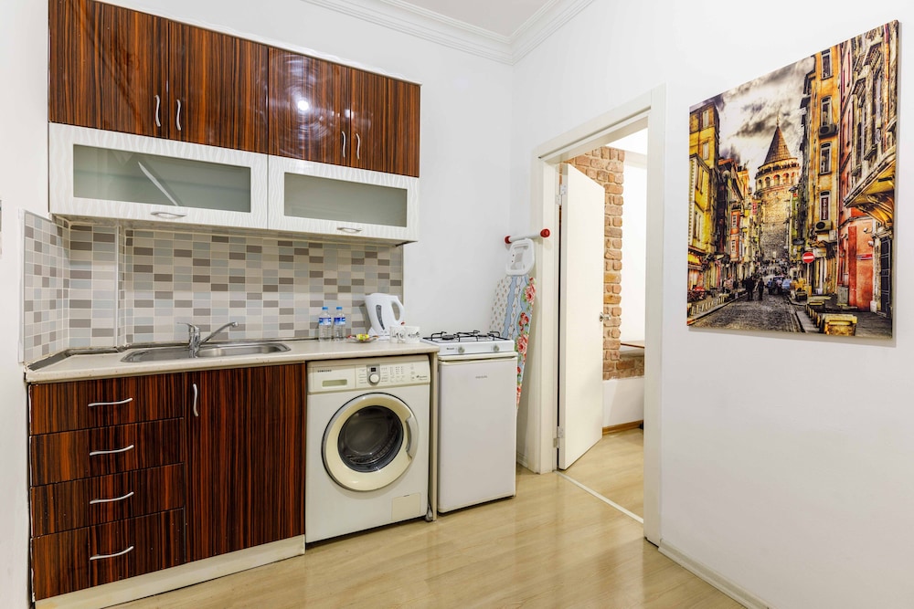 Aram's Residence