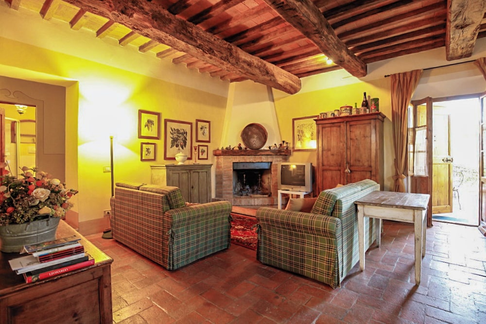Francigena Loggia Pergola Shared Pool