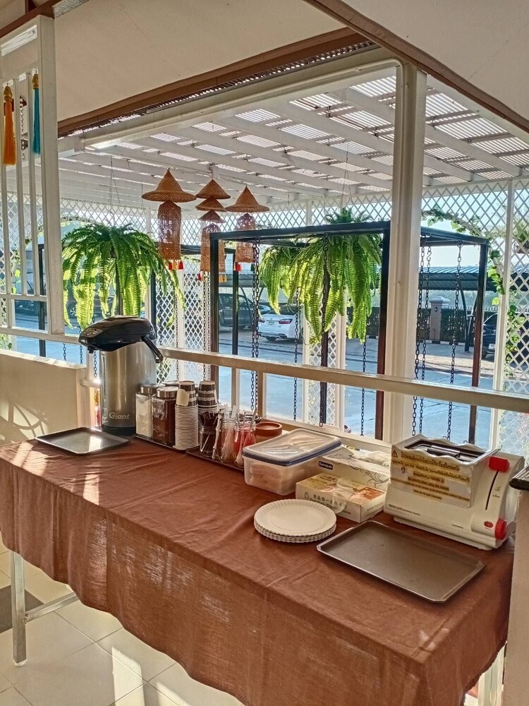 Chiang Kham Grand Villa