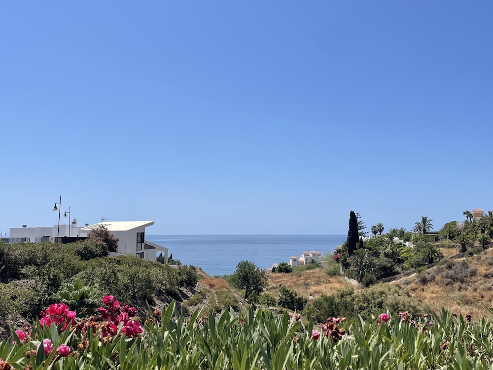 Casa Blanca con Vistas al mar by At Home Costa del