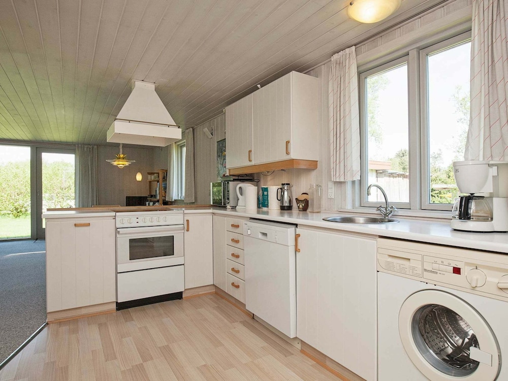 Luxurious Holiday Home in Hurup Jutland with Hot Tub view 4