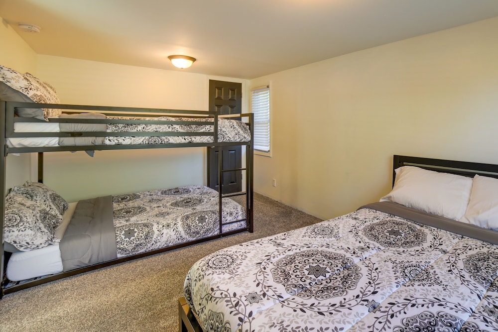 Lake City Vacations - Breezy Lake City Getaway - Walk to Englewood Beach - Property Image 26