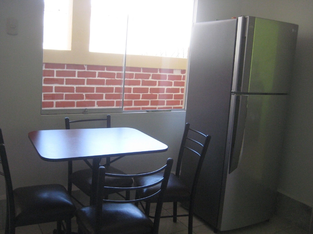 Mango Hostel Bed & Breakfast