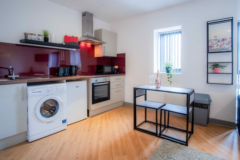 Princess Lofts 5 - 1 Bedroom Suite - Swansea