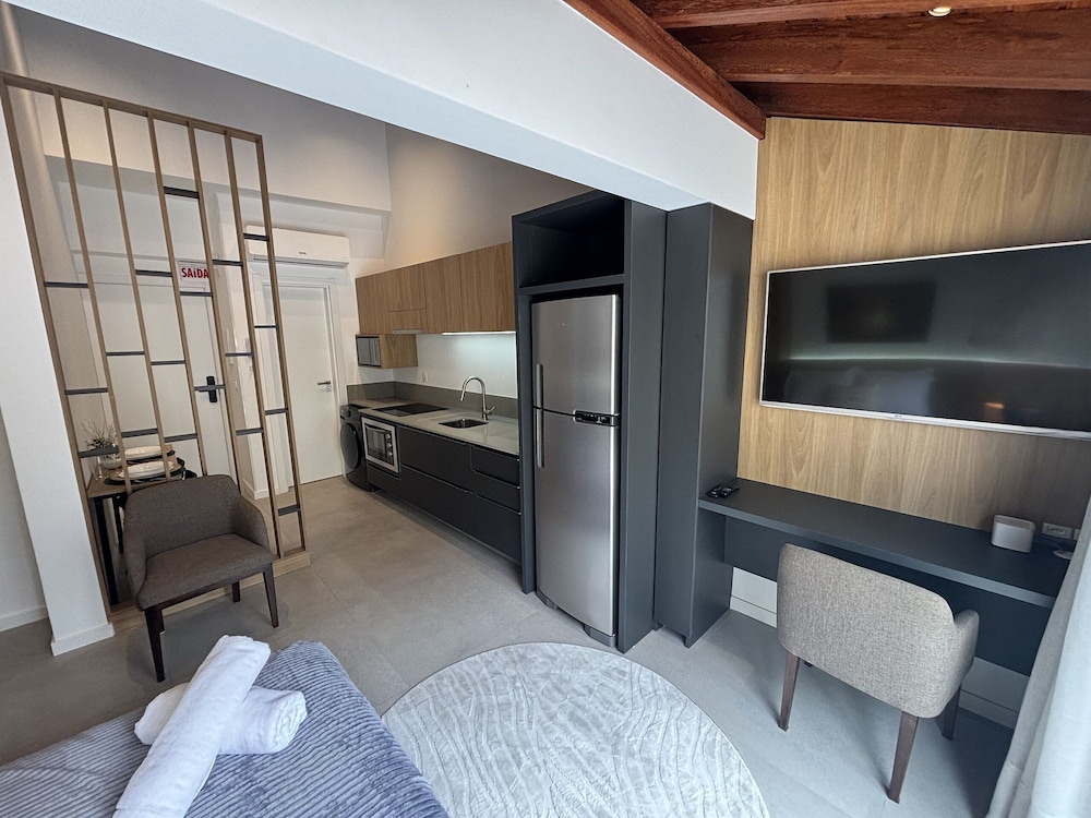 Complete Studios in Downtown Floripa - CMA