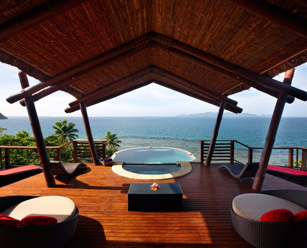 Nanuku Resort Fiji