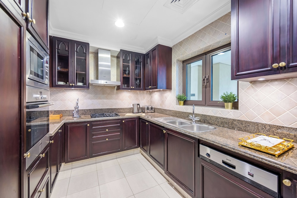 Durrani Homes - Heaven on Earth collection 5BR with panorama Burj Khalifa and fountain views