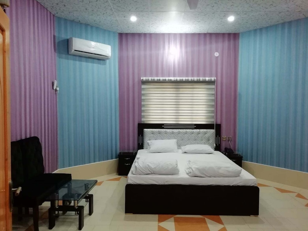 Taj Mahal Guest House view 3