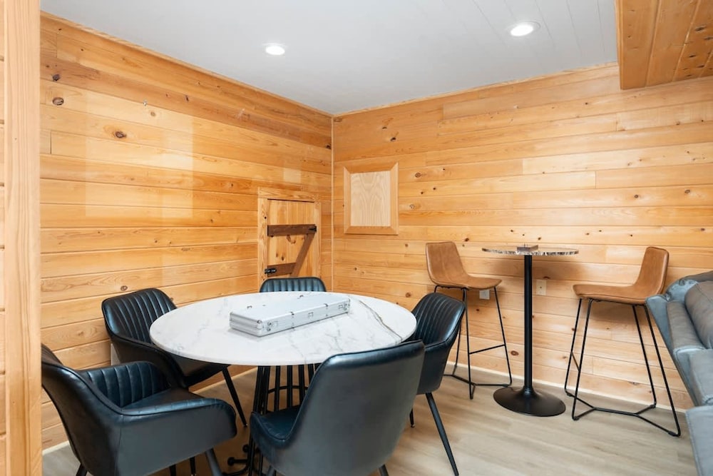 Love Afton Cabin - Family Home