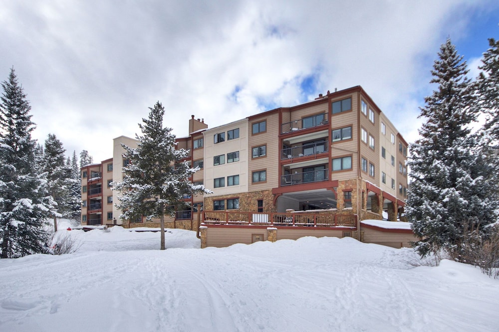 Peaceful Forested Location Next to River, Ski-In Ski-Out Located in Center Village - LD102 by Redawning