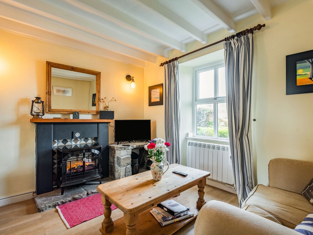 2 Sea View Cottage