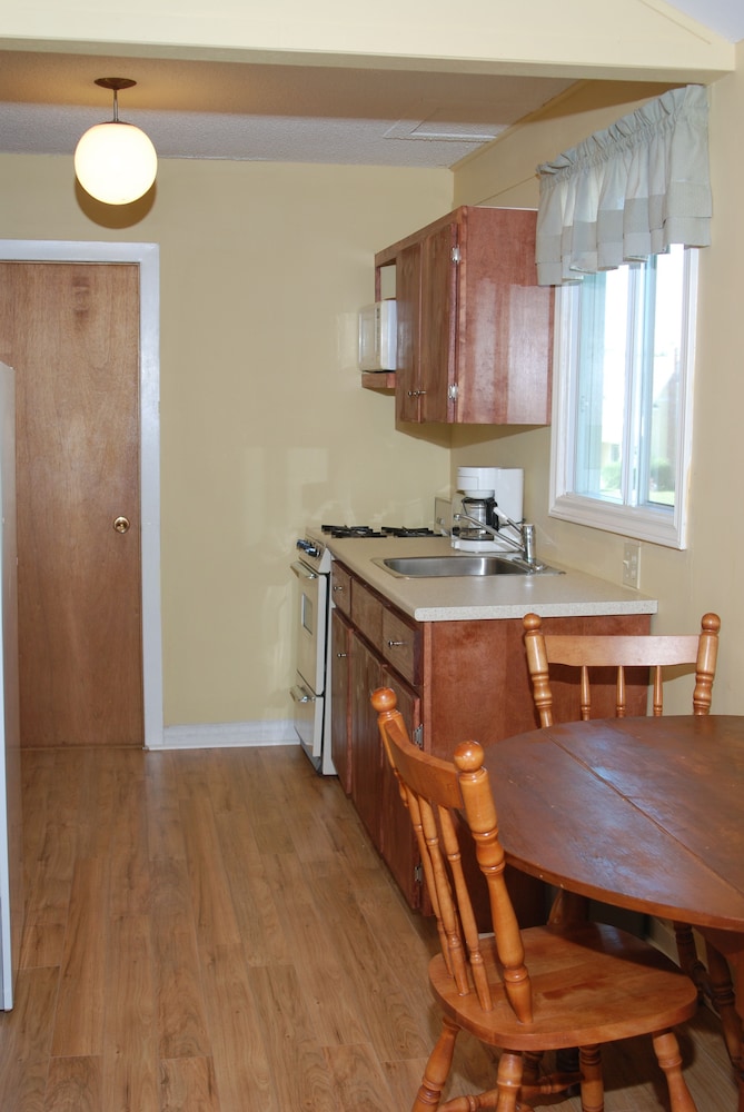 Shining Waters Cottages