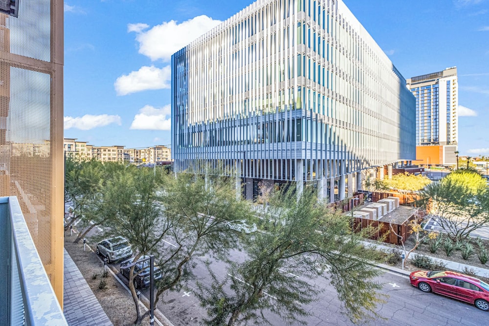 Phoenix Urban Luxury Escape