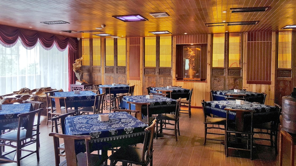 Yangshuo Li River Lodge