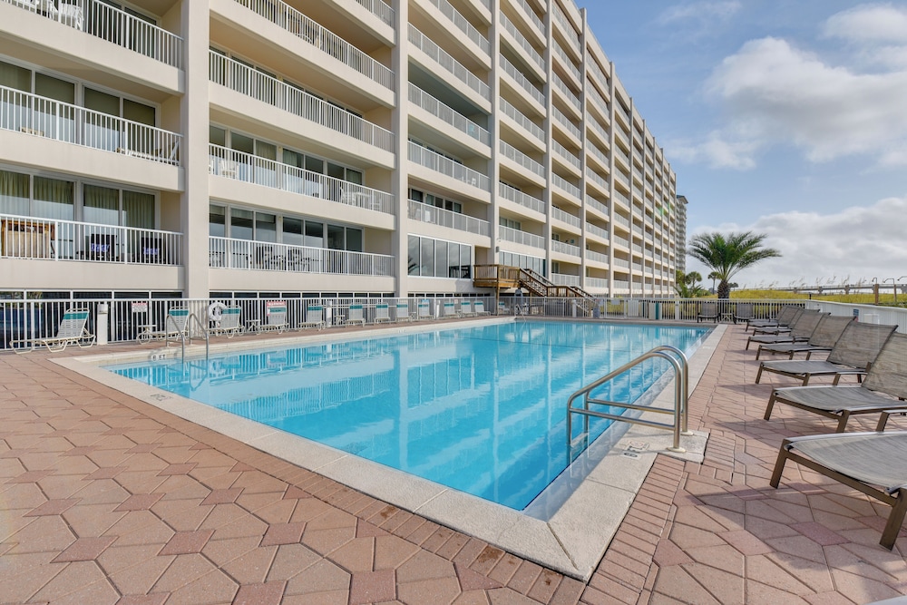 Navarre Condo w/ Beach Access & Ocean Views!