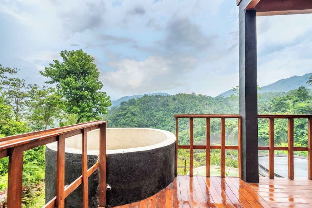 Ngetis Sidemen Villa & Retreat